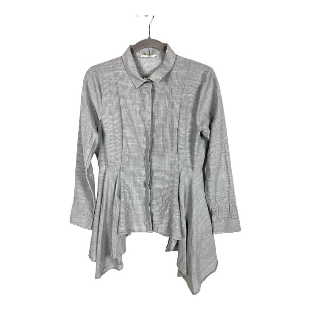 Liquid by sioni gray button up top‎